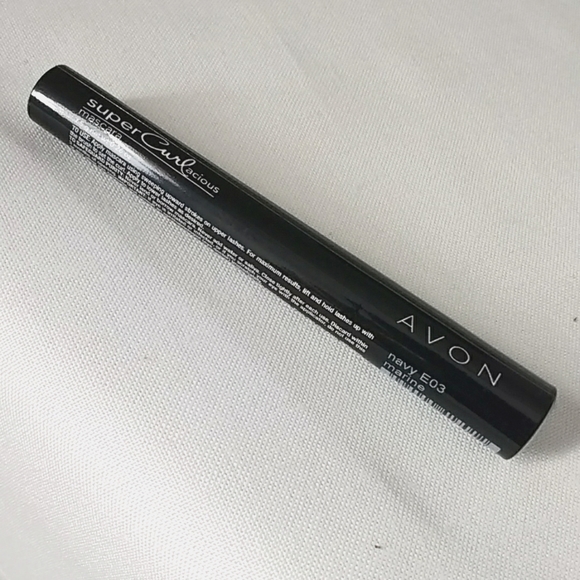 ✨Host Pick✨ Avon Curlacious Mascara - Picture 3 of 3